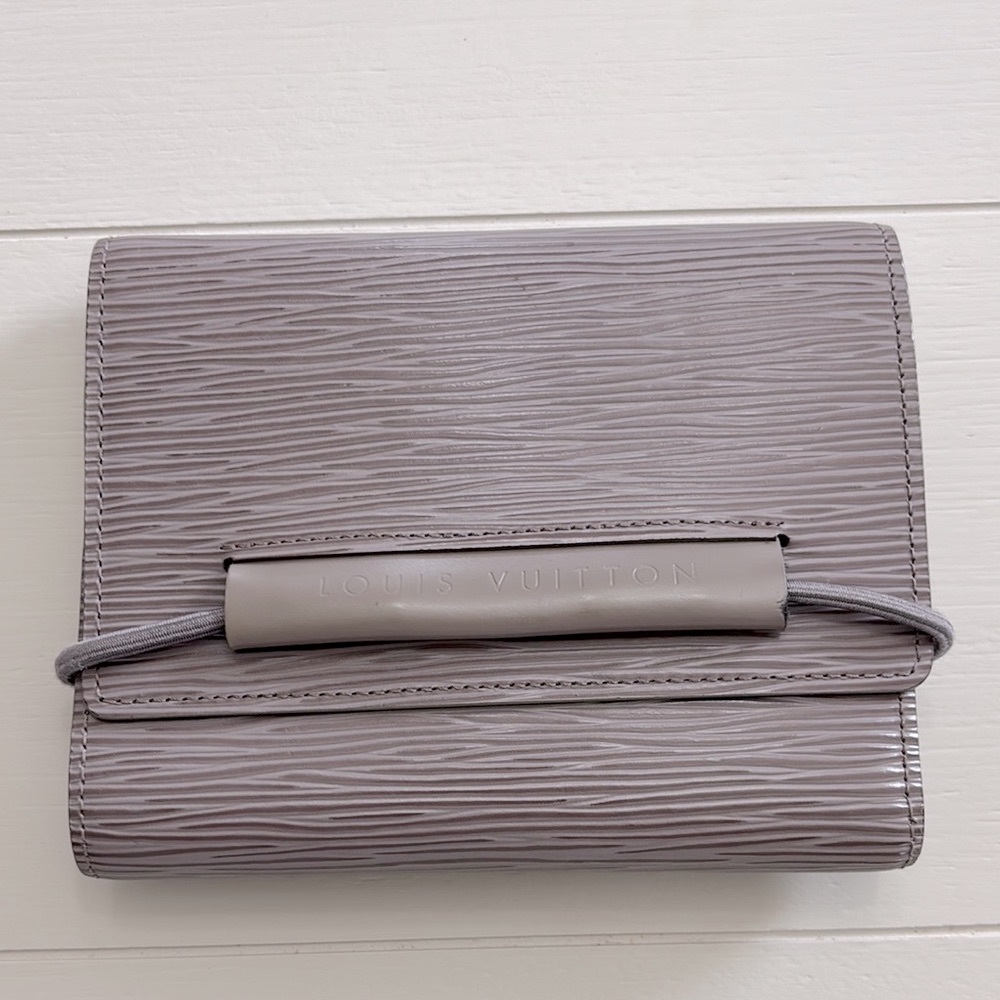 Louis Vuitton LV Epi Portefeuille Elastic Trifold Wallet